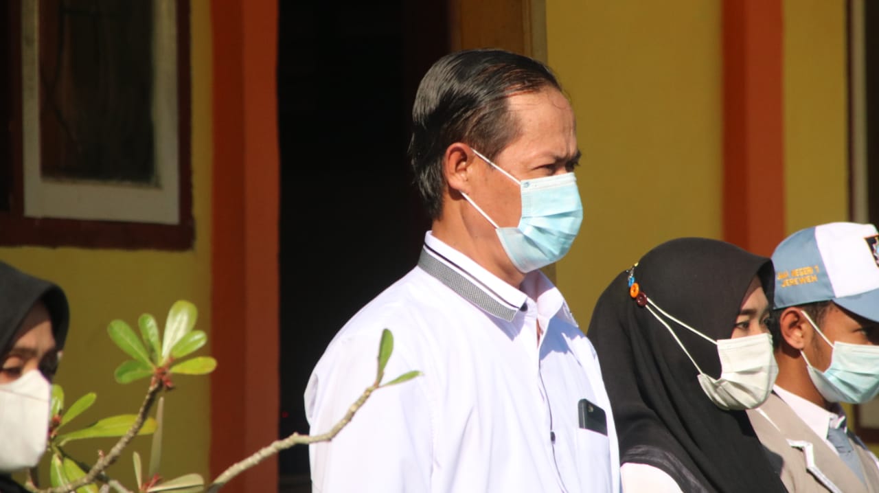 Pelantikan Pengurus OSIS Masa Bakti 2021